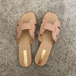 Kaanas Nude Sandals